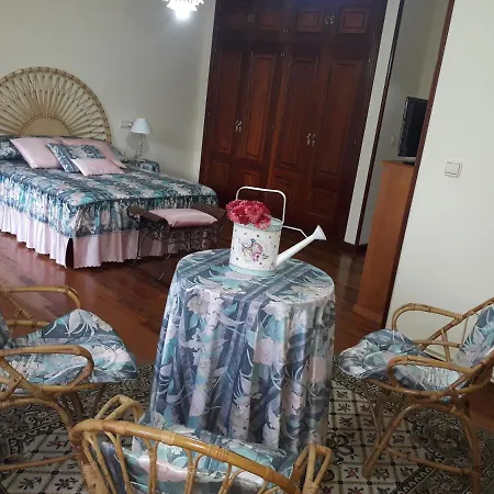 Chalet Adosado Con Garaje En Urbanizacion Piscina Prázdninový dům