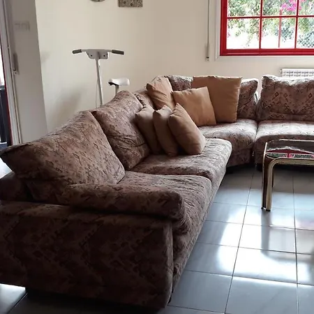 Chalet Adosado Con Garaje En Urbanizacion Piscina Prázdninový dům